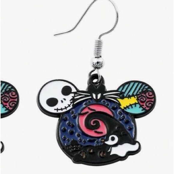 5 for 25 🎃
The nightmare before Christmas Mickey Mouse Halloween earrings. - Picture 6 of 9